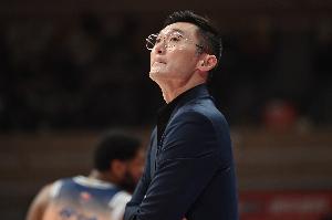 刘炜：CBA不能给长期保障合同 目前续约了劳森 签约扎卡里-纳托尔