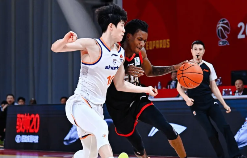 MK体育网页版-CBA常规赛：史密斯38分&amp;amp;贺希宁25分，深圳终结上海九连胜