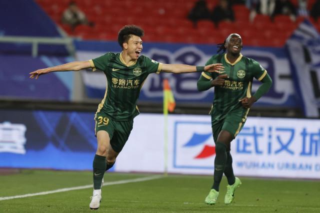 MK体育官网-【中超】布彭扎2球王钰栋破门后伤退 三镇0比4浙江